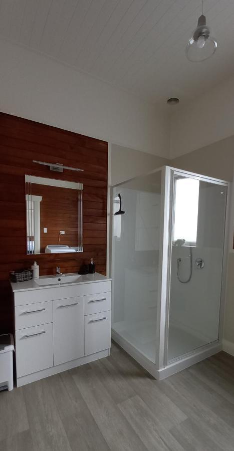 Character 2-Bedroom Unit Masterton Bagian luar foto