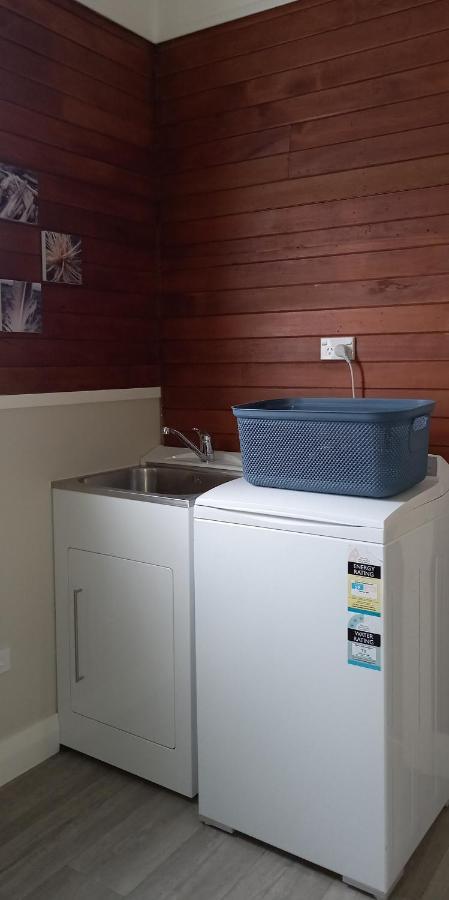 Character 2-Bedroom Unit Masterton Bagian luar foto